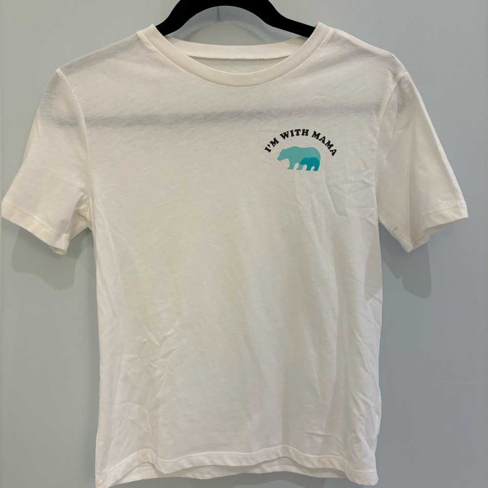 Old Navy “I’m with mama” T-shirt